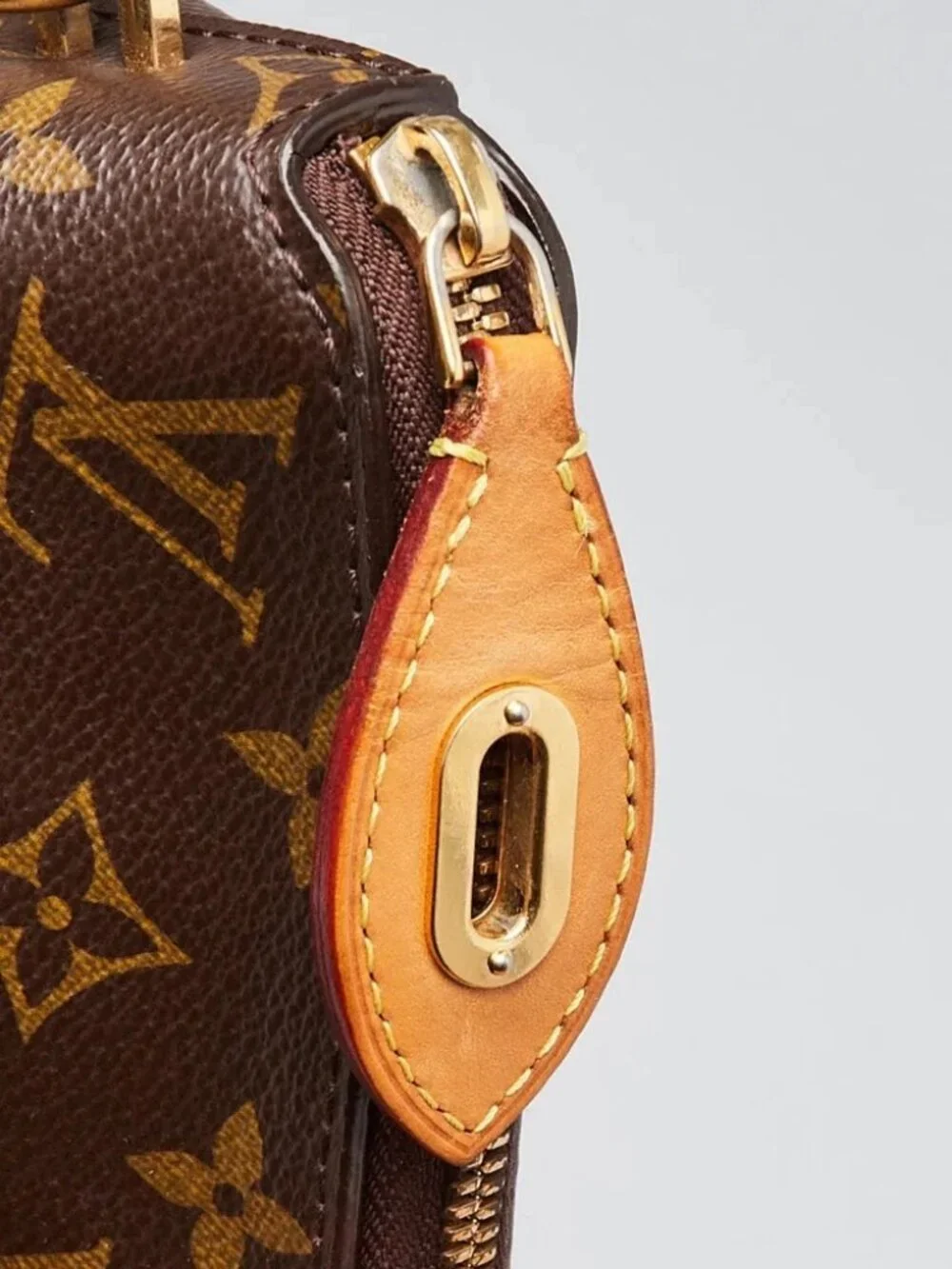 Louis Vuitton Monogram Canvas Lockit MM Bag